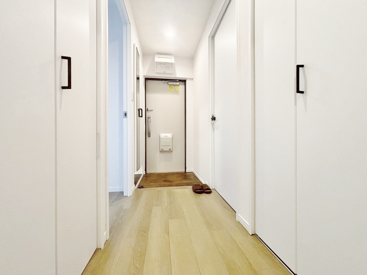 玄関 シューズボックスを完備した玄関です。