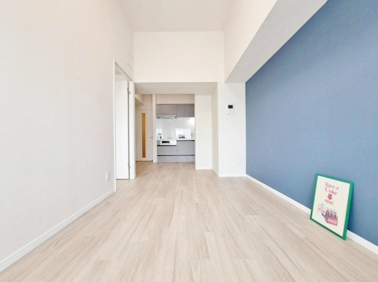 居間 快適に過ごす毎日を求めて、暮らしの中でご自身の「マイホーム」に創り上げてください。