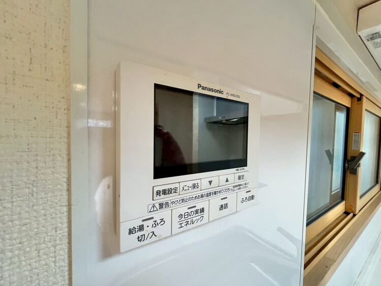 設備 見やすい画面で操作しやすい給湯パネルです。