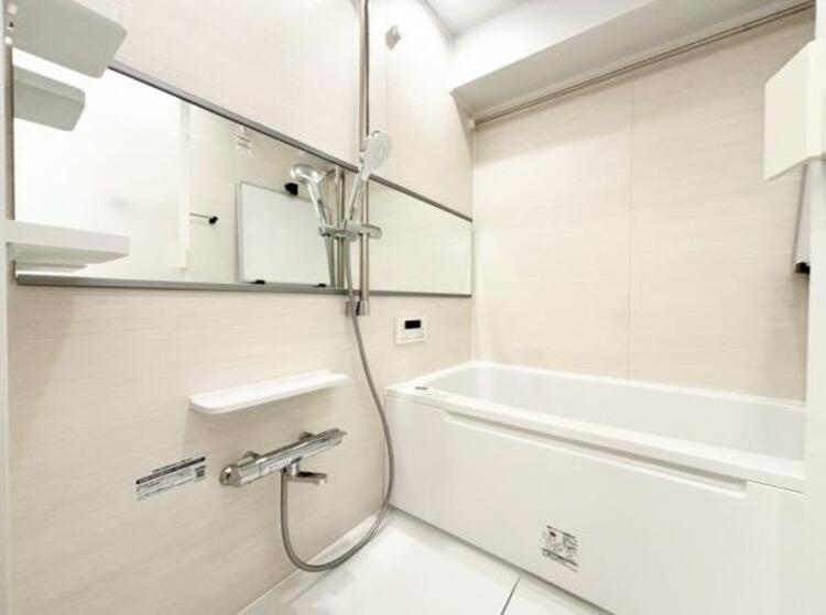 風呂 １日の疲れを癒してくれる広々とした浴室は癒しの空間。（2025.11.14撮影）