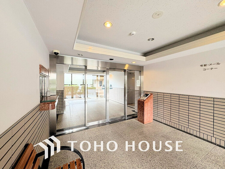 エントランス 落ち着いた色合いのエントランス