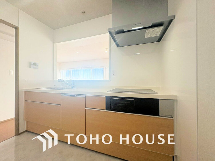 キッチン シンプルな部屋の雰囲気に溶け合うナチュラルキッチン