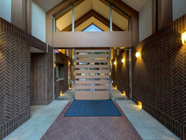 その他 上質感漂う玄関アプローチです。