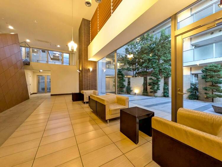 その他 館内は静寂な中が保たれており、管理が行き届いている印象を受けました。