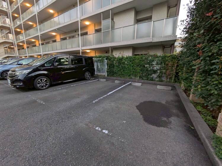 その他 駐車スペースが嬉しいですね。※空き状況は都度ご確認下さい。