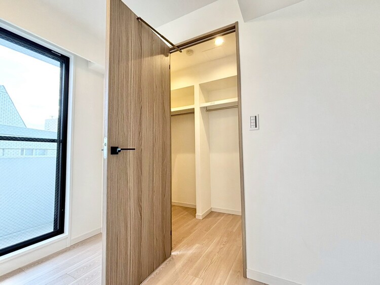 その他 収納スペースが付いていて、お部屋を広く使っていただけます。