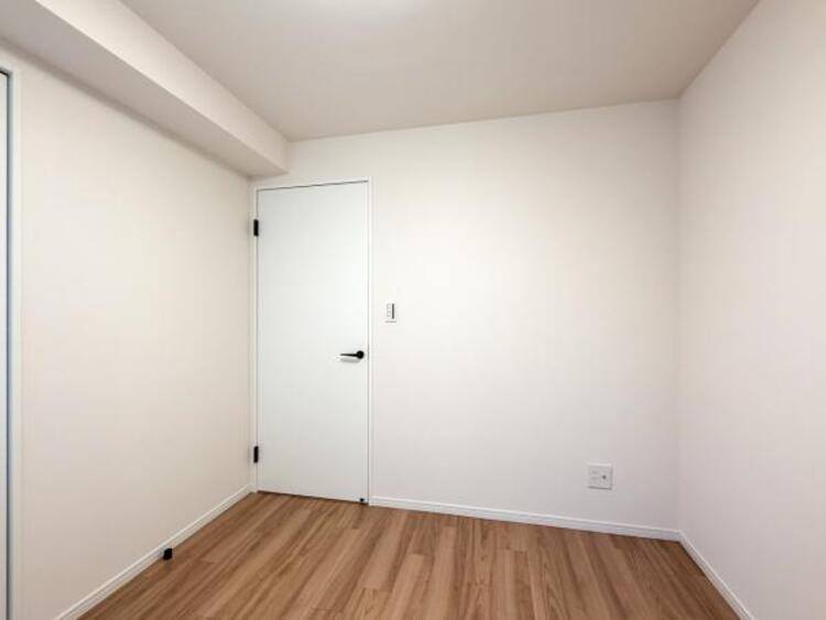 内装 独立性を高めたお部屋。収納スペースもあります。