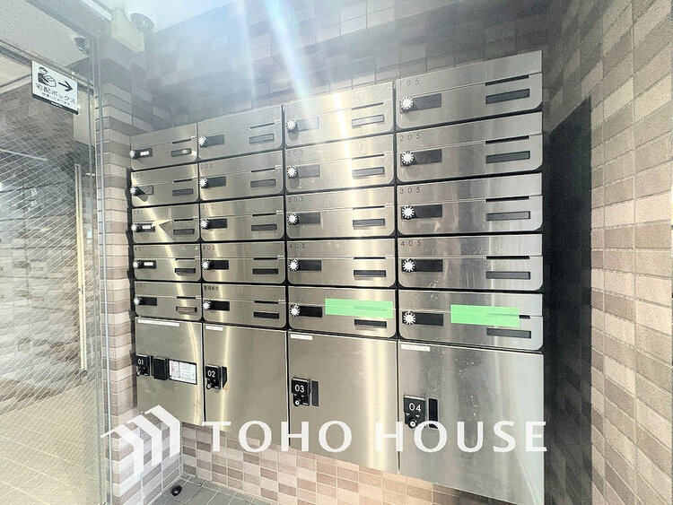 その他 便利な宅配ボックスで、不在時の荷物の受け取りも安心