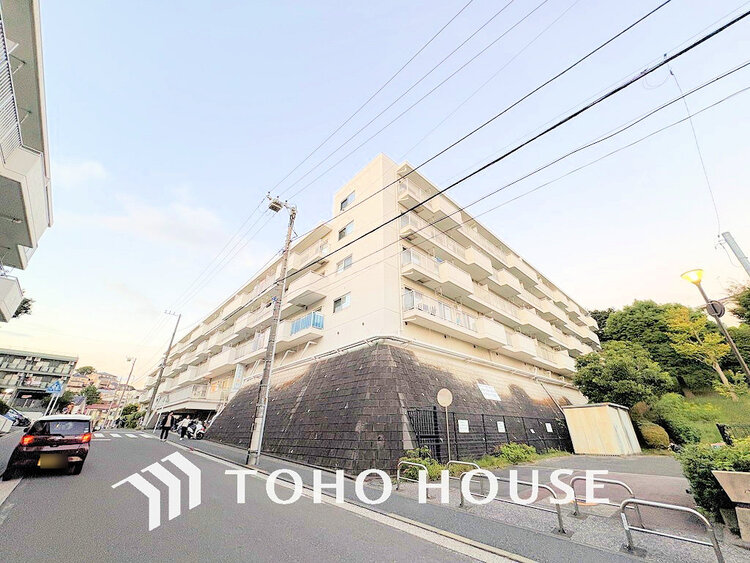 外観 〜「弘明寺」駅徒歩6分の好立地〜家具付き新規リノベーション住戸〜2面バルコニーにつき通風良好〜