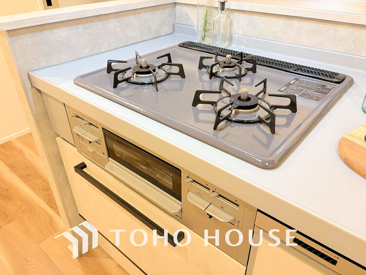 その他 3口ガスコンロでお料理のスピードもUP。効率よくお料理できますね