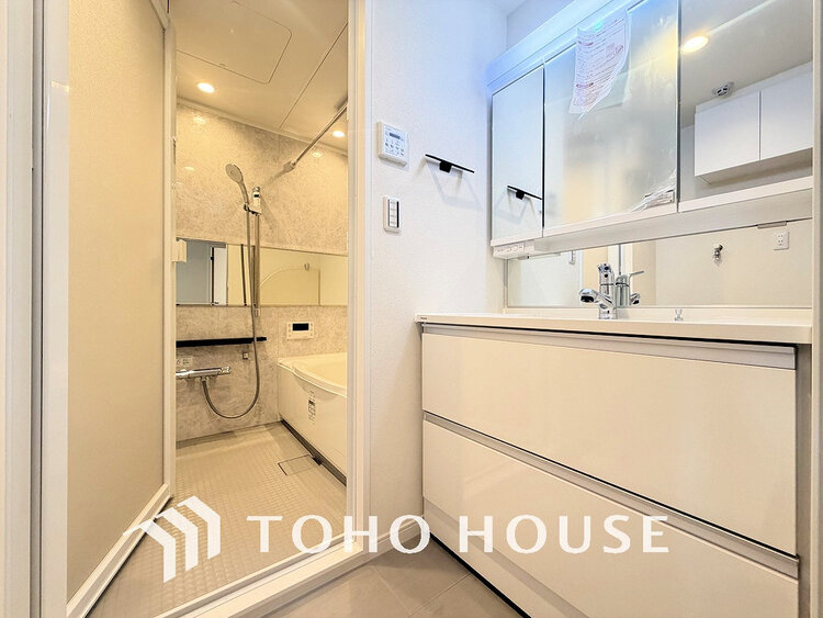 洗面 清潔感のある脱衣場