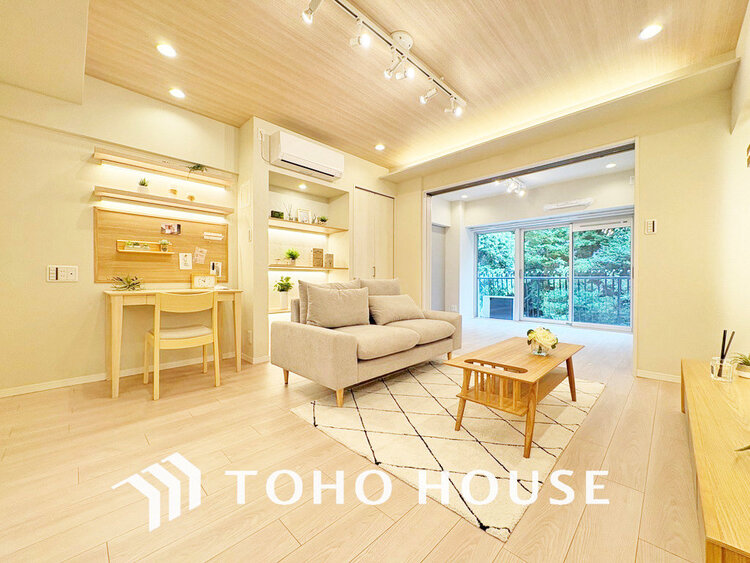 内装 家族みんなが爽やかに過ごせるように、光をたっぷり取り込んだLDK