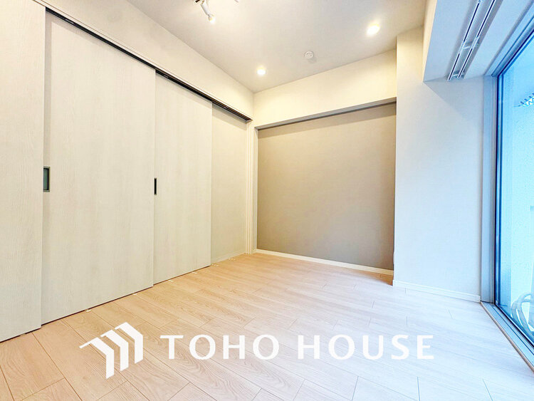 内装 1日の疲れを癒し、心地よく寛げるようゆったりとした広さをしています