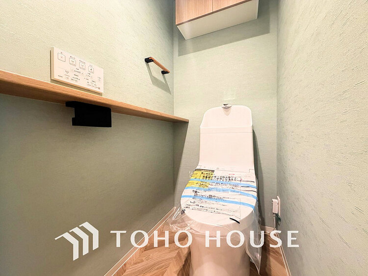 トイレ トイレには快適な温水洗浄便座付