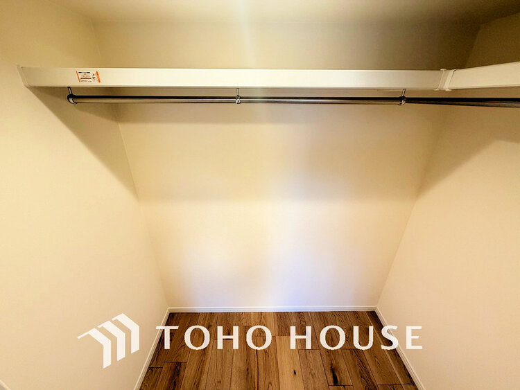 収納 沢山のお洋服を綺麗に収納できる「ウォークインクローゼット」