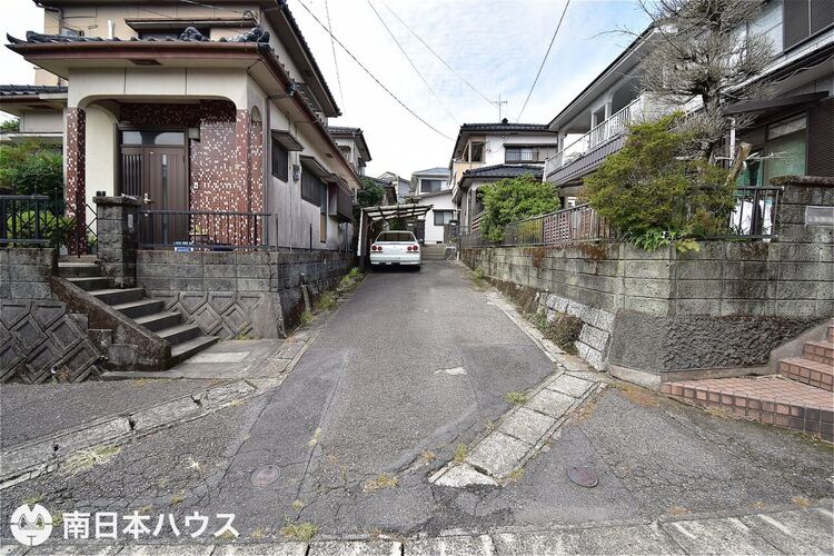 外観 【外観】所有者様が居住中につきご内覧希望の際は事前にご連絡ください♪