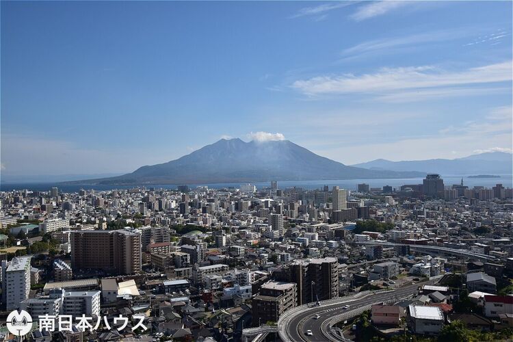 周辺 【眺望】桜島を一望できる眺望が魅力のお部屋です♪高層階で目の前に建物が無く開放感があります♪