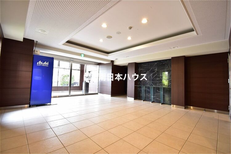 その他 【オーヴィジョン紫原のロビー】自動販売機もあります！