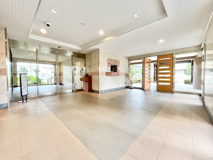 エントランス エントランスは、毎日の行き帰りで使う大事な空間です。