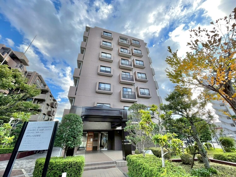 外観 現地に足をお運びいただいた際には、周辺散策などをお勧めいたします。