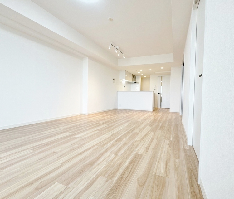 居間 快適に過ごす毎日を求めて、暮らしの中でご自身の「マイホーム」に創り上げて下さい。