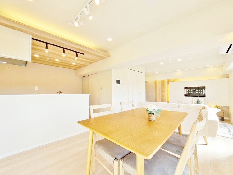 居間 ひとつひとつの空間に宿した機能性、そして美意識。