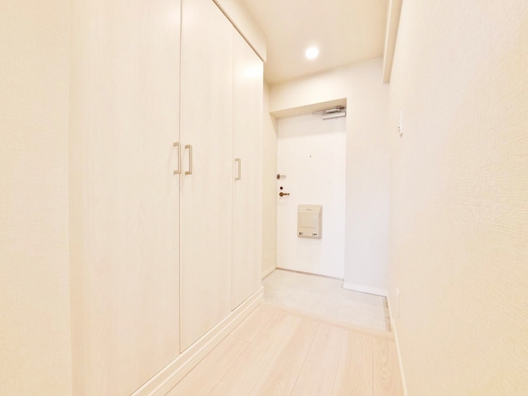 玄関 シューズボックスを完備した玄関です。