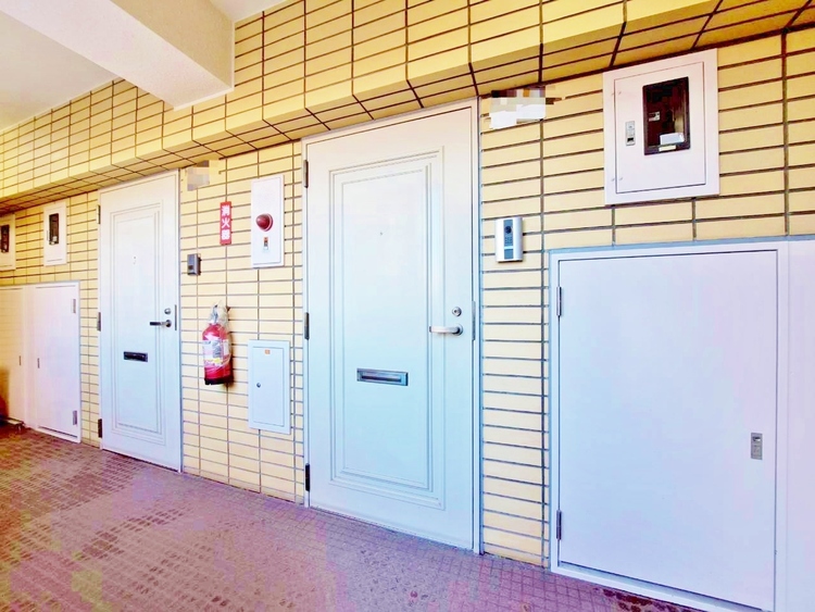 玄関 玄関を開ければ、そこは安らぎのご自宅。