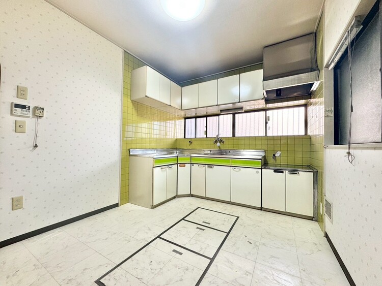 キッチン 洗練されたスタイリッシュなデザイン性と使いやすさを備えた仕様。