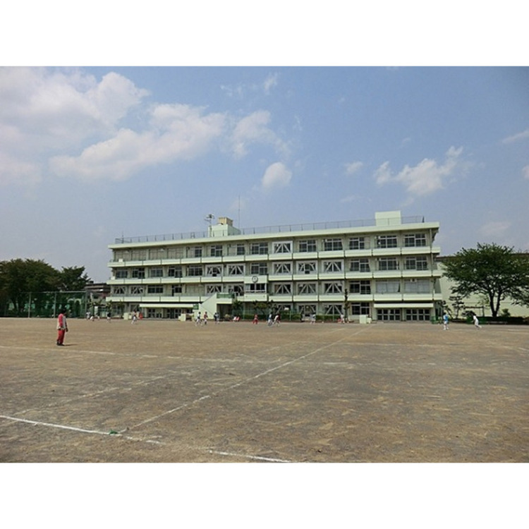 周辺 南中学校(約1300m)