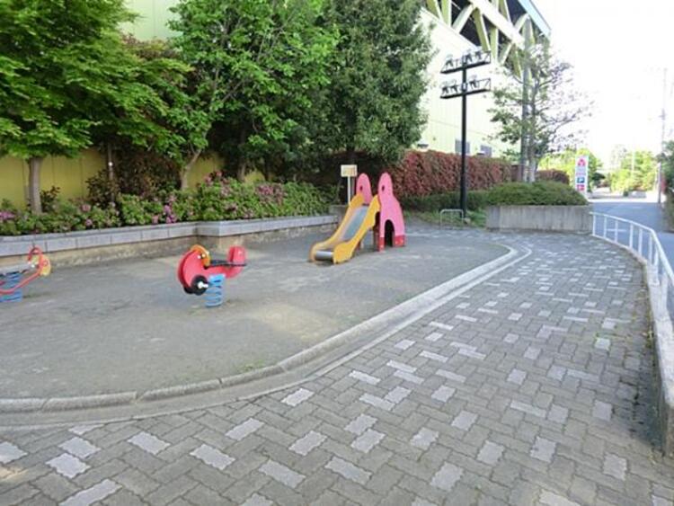 周辺 樽町札之下公園　410ｍ