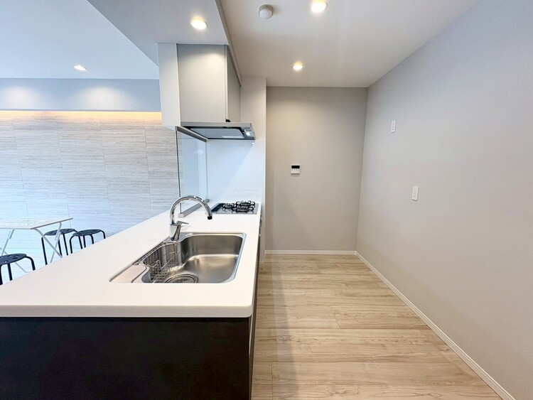 その他 使いやすくスタイリッシュなキッチン空間になっております。