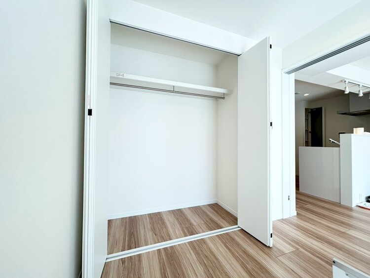 その他 収納スペースが付いていて、お部屋を広く使っていただけます。