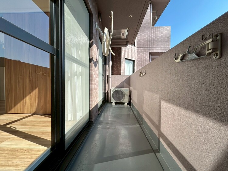 その他 朝の澄んだ空気や、夕方に吹く清々しい風を感じられるバルコニー。