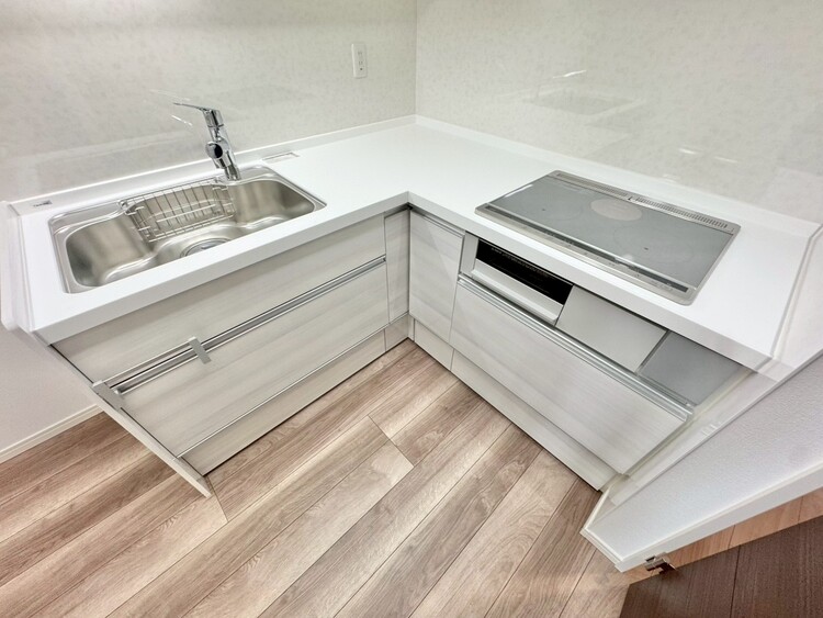 その他 使いやすくスタイリッシュなキッチン空間になっております。