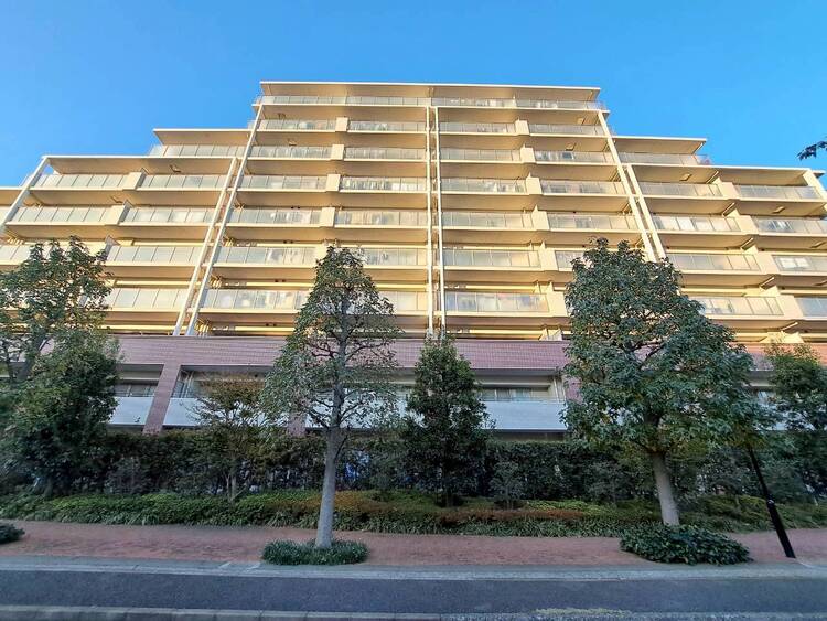 その他 飽きのこないシンプルモダンな外観です。