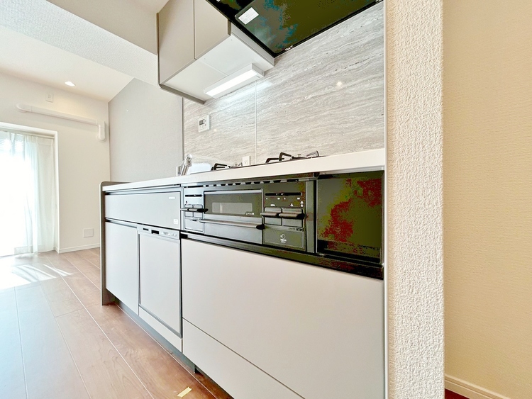その他 開放感のあるキッチンスペース。調理をしながら、会話も弾みそうですね。