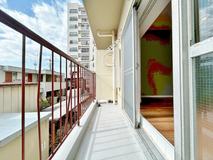 その他 朝の澄んだ空気や、夕方に吹く清々しい風を感じられるバルコニー。