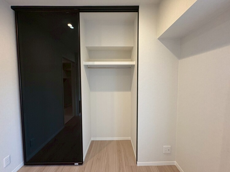 その他 収納スペースが付いていて、お部屋を広く使っていただけます。