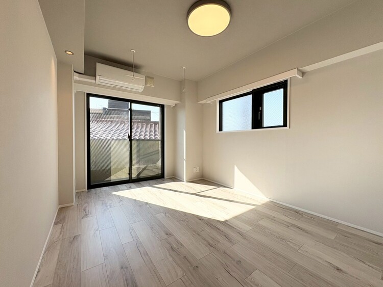 その他 清かで艶やかな時間をもたらしてくれる室内です。