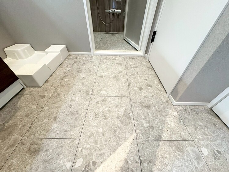 その他 十分な広さの脱衣所。