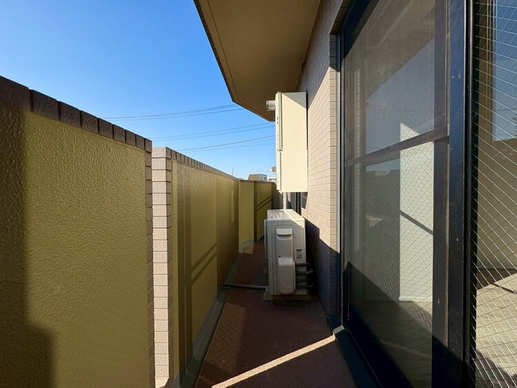 その他 朝の澄んだ空気や、夕方に吹く清々しい風を感じられるバルコニー。