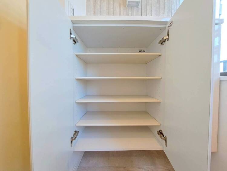 その他 収納スペースが付いていて、お部屋を広く使っていただけます。