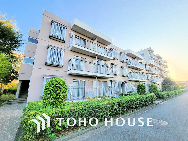 外観 〜広々LDK15帖のゆとりある住空間〜南東向き角部屋のため通風良好〜リフォーム3LDK〜