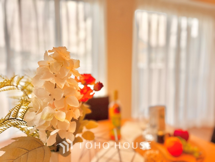 内装 陽だまりに満ちたくつろぎの空間を演出します。