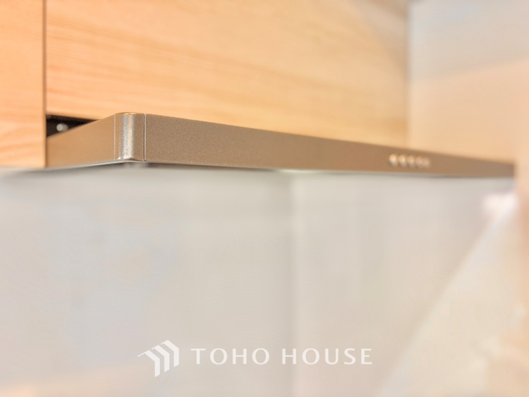 キッチン ◆換気扇◆お料理の煙や空気中に飛散した油を吸い込みお部屋を清潔に保ちます。