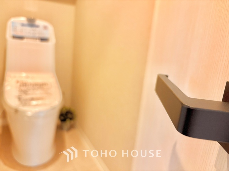 トイレ 清潔感あふれる快適なトイレ。毎日を心地よく過ごせるおすすめポイントです。