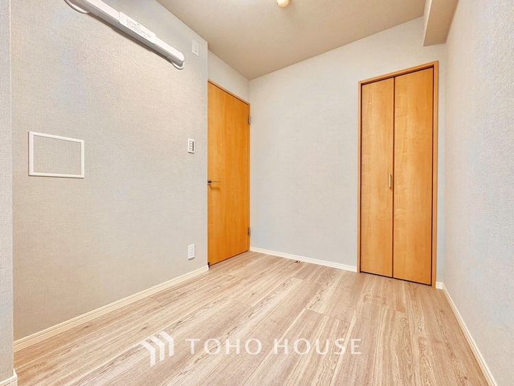 内装 寝室は一日の疲れを癒す大切な空間。快適で落ち着けるおすすめの間取りです。