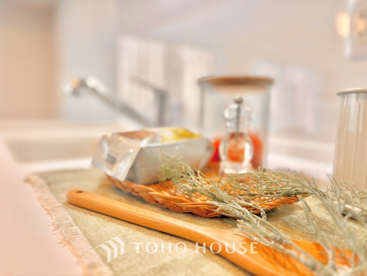 内装 陽だまりに満ちたくつろぎの空間を演出します。