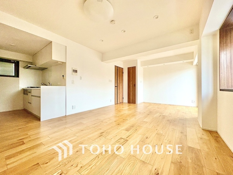 内装 愛しさと、切なさと、心強さと。いつもそばで共感してくれる、恋人のような存在。そんな部屋で生きて行きたい。